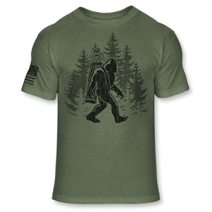 Bigfoot Golfer T-Shirt - Funny Sasquatch Golfing Shirt - Big Foot Golf Silhouette Tee - Soft Blend T - A176 Multicolor