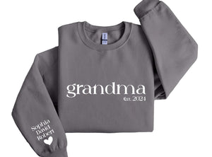 Personalized Grandma - Mom Christmas Sweatshirts with Grandkids Names, Custom Mama, Nana, Gigi, Hoodies, Mom - Grandma Gifts for Christmas with Kids Name Granny Sweatshirts Multicolor