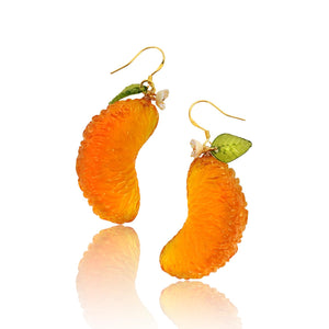 WLWDBY 3D Resin Orange Wedge Drop Earrings - Hypoallergenic Lightweight, Handmade Fruit Jewelry, Nature-Inspired Gift for Women