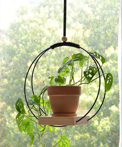 Better Homes & Gardens Black And Brown Iron Plant Hanger