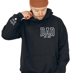 Hee-Roes Custom Dad Hoodie with Kids Name Personalized Dad Sweatshirt New Dad Shirts for Men New Baby Girl Daddy Est 2025 Hoody for Dad Birthday from Daughter Men