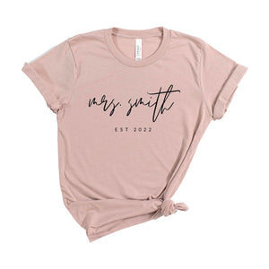 Personalized Cute Engaged Honeymoon Bride Gift Custom Mrs Last Graphic Shirt for Getting Married Women Black