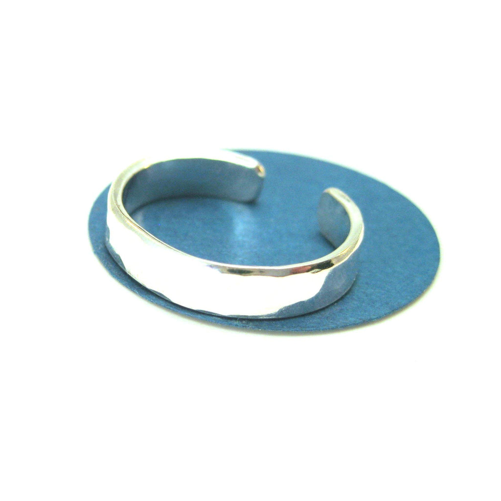 Twisted Designs Jewelry Sterling Silver Toe Ring, Hammered Texture