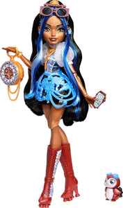 Monster High Doll, Robecca Steam in Blue Blouse and Black Shorts with Pet Penguin Captain Penny and 7 Accessories Like Flying Goggles and Purse