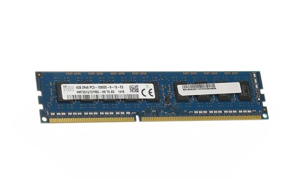100-555-014 - EMC 4GB 1333MHz DDR3 PC3-10600 Non-ECC CL9 240-Pin SoDimm1.5V Dual Rank x8 Memory Module